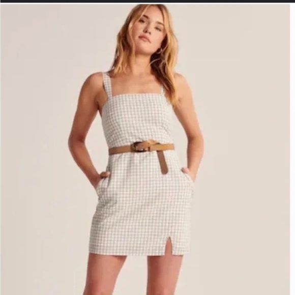 Abercrombie & Fitch Dresses & Skirts - Abercrombie and Fitch Gingham Babydoll Dress size S